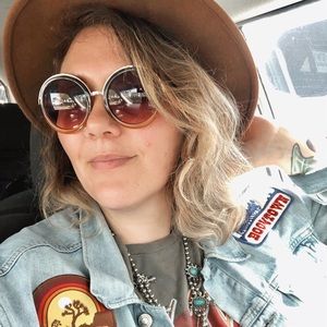 Meet your Posher, Nikki